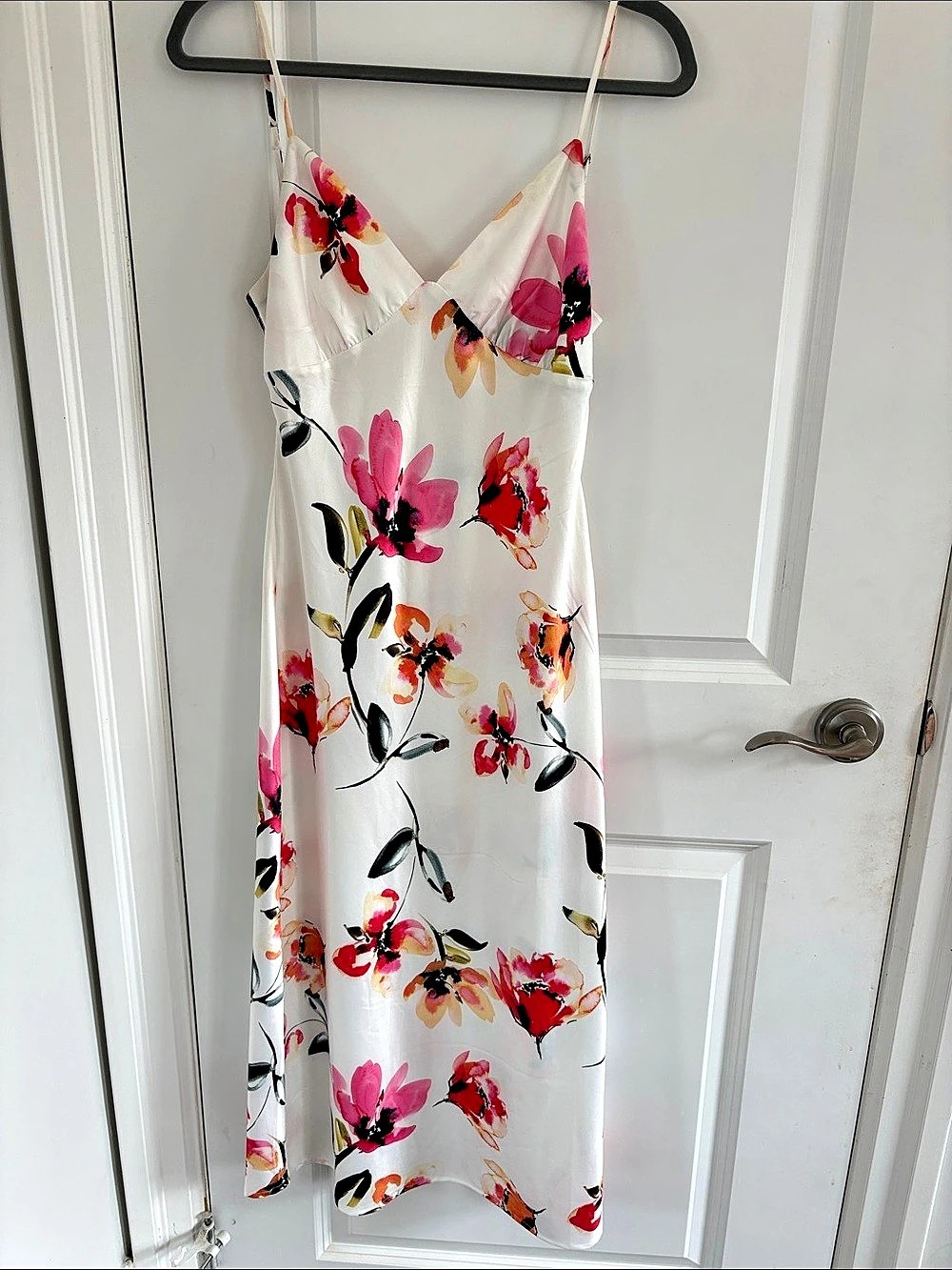 Dynamite Floral Maxi Dress in White & Pink Size XS Like New
